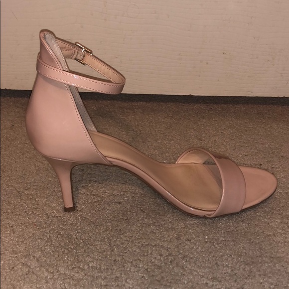 Nude heels - Picture 4 of 4